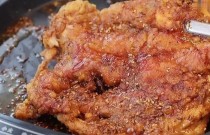 鐵板雞架的腌制方法：讓你的味蕾飛起來！