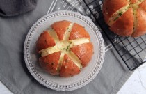 學(xué)做面包蛋糕學(xué)費貴嗎？不加盟學(xué)技術(shù)，學(xué)費合理又自由！