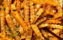 5元一碗狼牙土豆，利潤高到嚇人？3個(gè)創(chuàng)業(yè)高手的賺錢秘訣，揭開秘密！