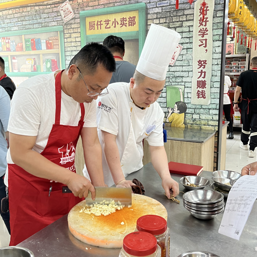 「小燜鍋」成功落地江蘇，日營業(yè)額達2000元