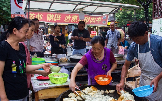 在哪里學路邊攤小吃技術？輕松開啟你的美味創(chuàng)業(yè)之路