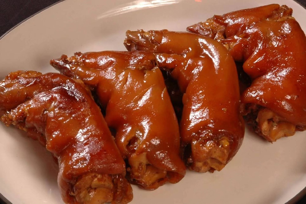 濟(jì)南鹵肉熟食培訓(xùn)學(xué)校哪家靠譜？行業(yè)內(nèi)幕揭秘，3個(gè)關(guān)鍵點(diǎn)助你選對機(jī)構(gòu)！