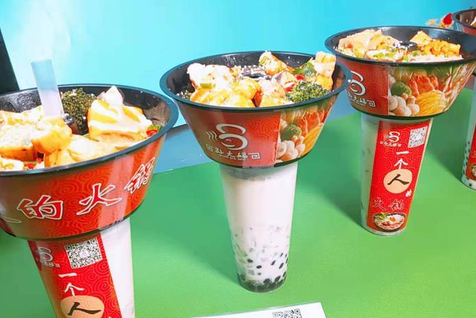 水果杯火鍋杯在哪里能學(xué)？創(chuàng)業(yè)者必看培訓(xùn)攻略，帶你一步步學(xué)做賺錢小吃！
