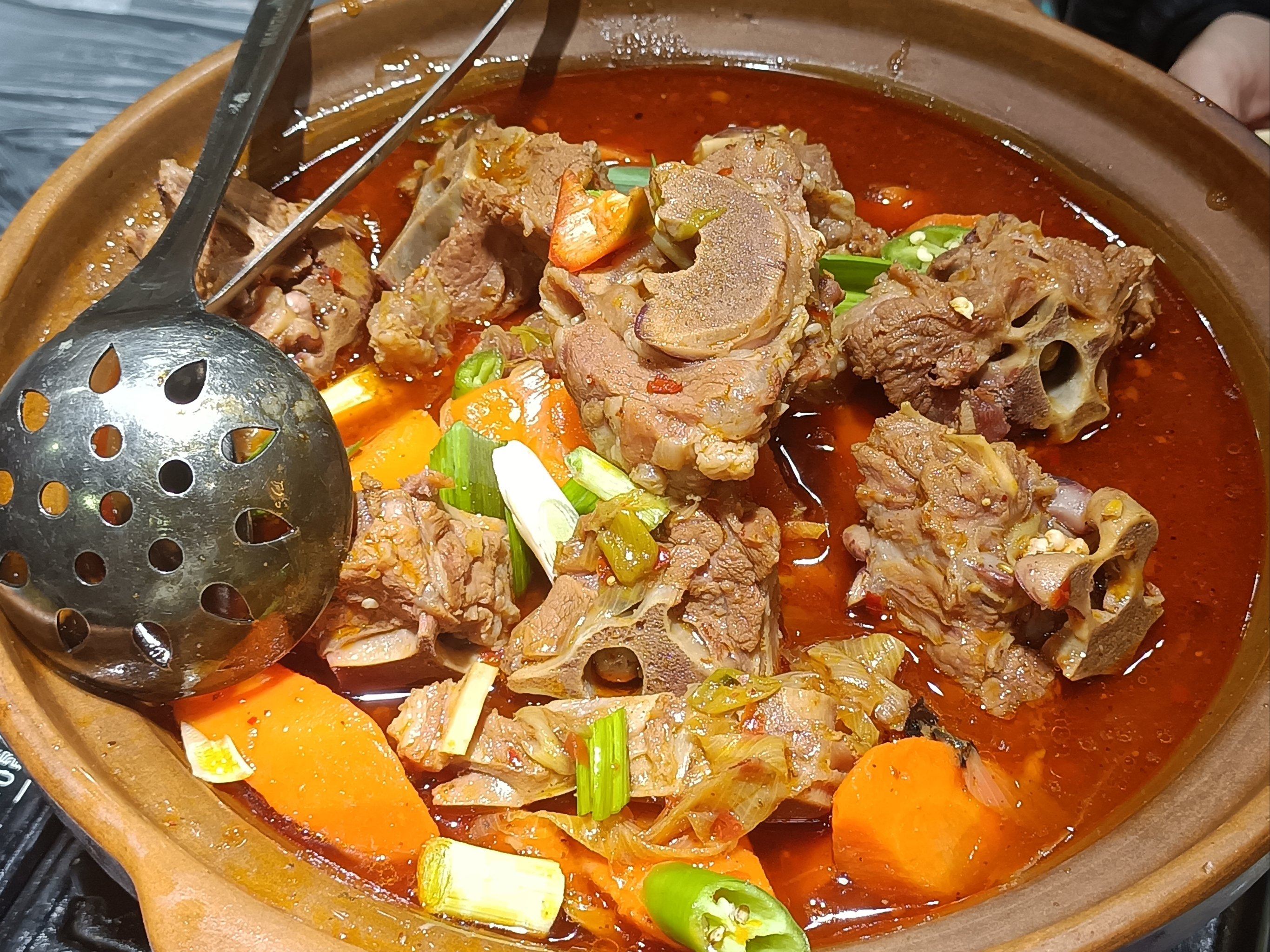 羊蝎子火鍋技術(shù)培訓(xùn)，學(xué)會(huì)為止！業(yè)內(nèi)揭秘：這些坑你一定要避開！