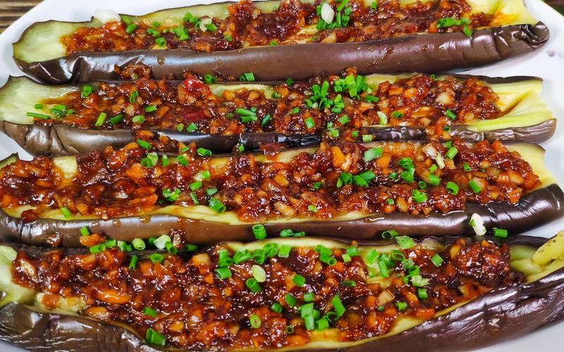燒烤茄子的做法大全：掌握這些技巧，燒烤茄子更美味！