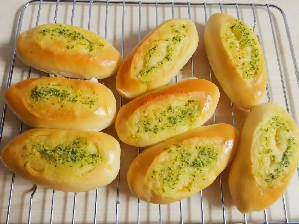 學(xué)做面包蛋糕去哪里學(xué)？技術(shù)難不難，學(xué)費(fèi)貴不貴！