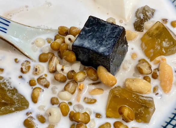 糖水鋪生意怎么樣？甜品不甜嘴，甜心窩！