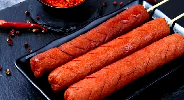 淀粉腸利潤高不高？制作簡單門檻低，小攤也能排長隊！