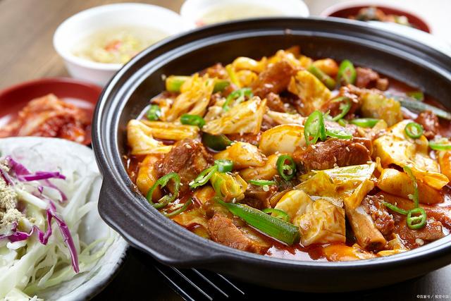 開個(gè)砂鍋店累嗎？掌握技巧不瞎忙，擺攤開店照樣爆單！