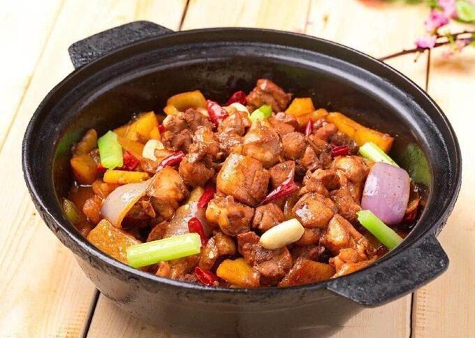 雞公煲一年利潤多少錢？這樣做才賺錢，擺攤開店都能爆單！