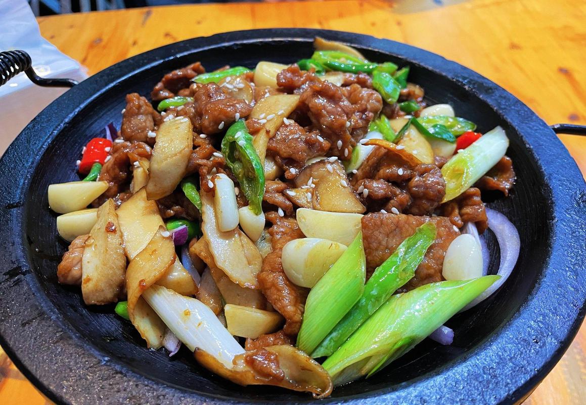 網(wǎng)紅石鍋菜的做法？配方講解，學(xué)會輕松開店火起來！