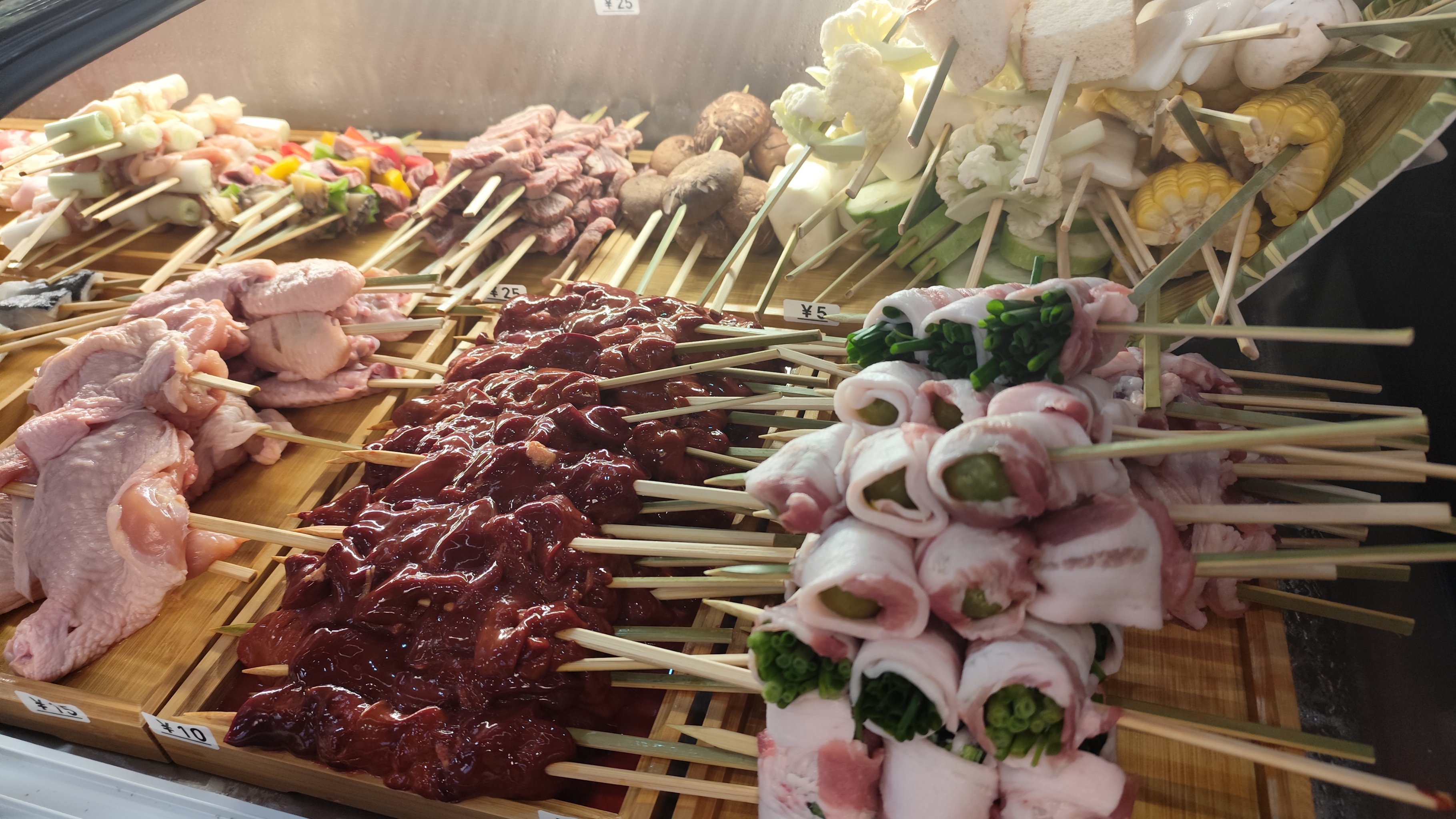 熱鹵串串的做法難不難？掌握秘訣，輕松開店月入過萬！