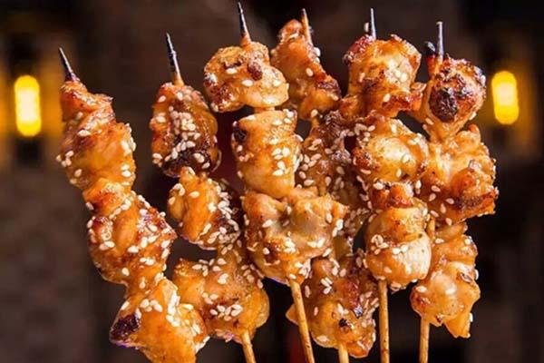 炸鹵小吃生意到底賺不賺錢？了解這幾點(diǎn)，新手也能輕松上手！