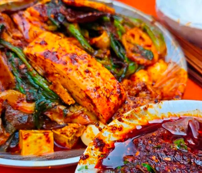 麻辣燙的利潤(rùn)大概有多少？｜深度解析盈利結(jié)構(gòu)，幫你算清這筆“財(cái)富賬”！