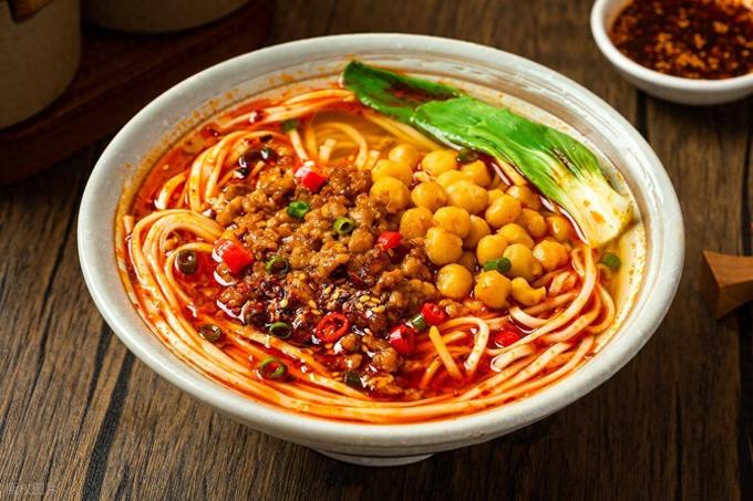 重慶小面絕密配方怎么學(xué)?小吃培訓(xùn)掌握核心技術(shù),創(chuàng)業(yè)開店更輕松!