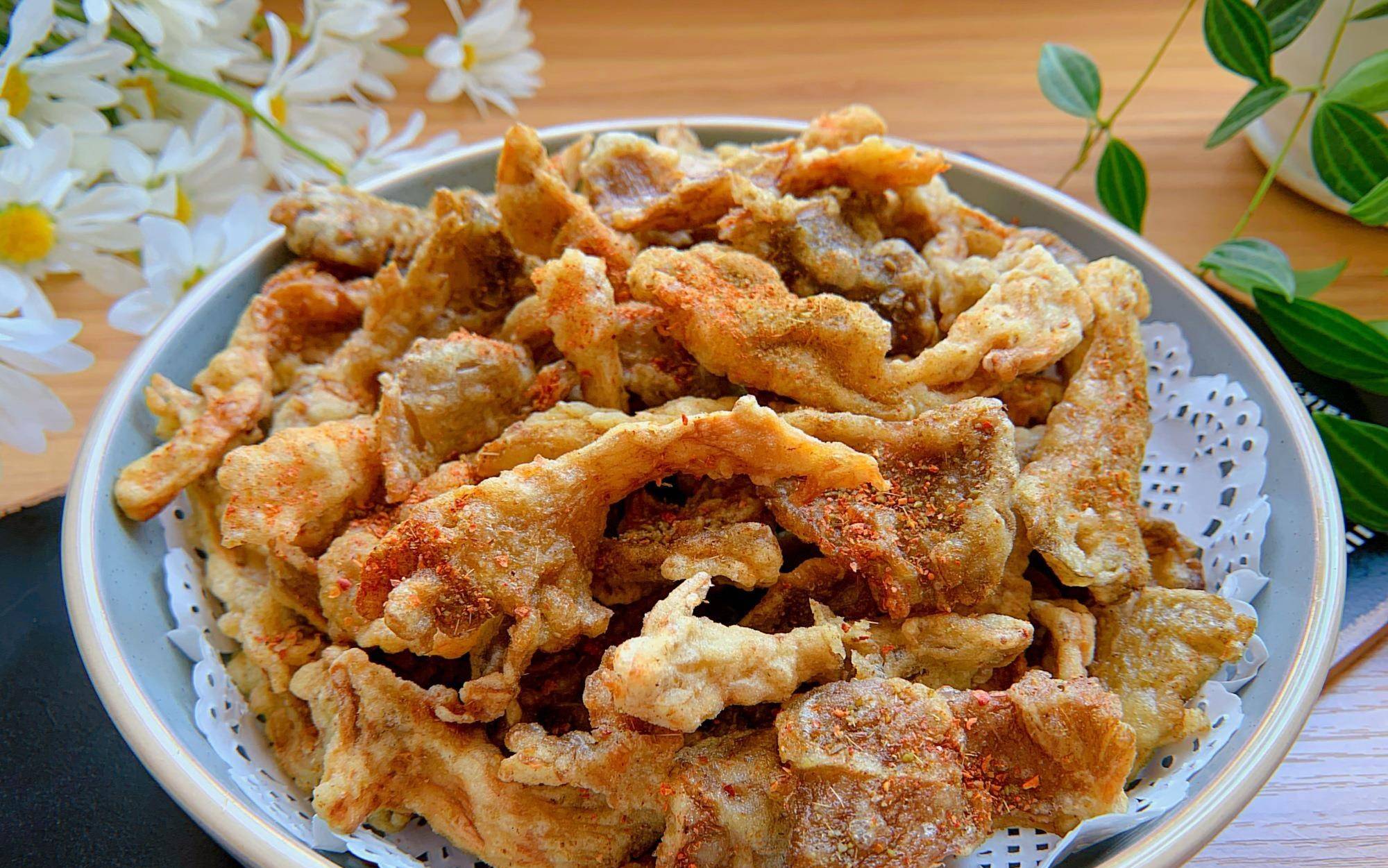 鄉(xiāng)村創(chuàng)業(yè)者炸蘑菇遇挫：70 元平菇只賣幾份，3 大原因 + 優(yōu)化方案，廚仟藝幫你少走彎路