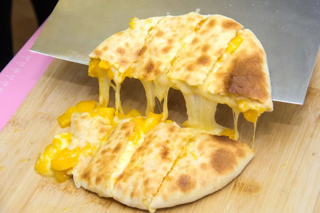 適合一個人擺攤的小吃？操作簡單出餐快，讓創(chuàng)業(yè)更輕松！