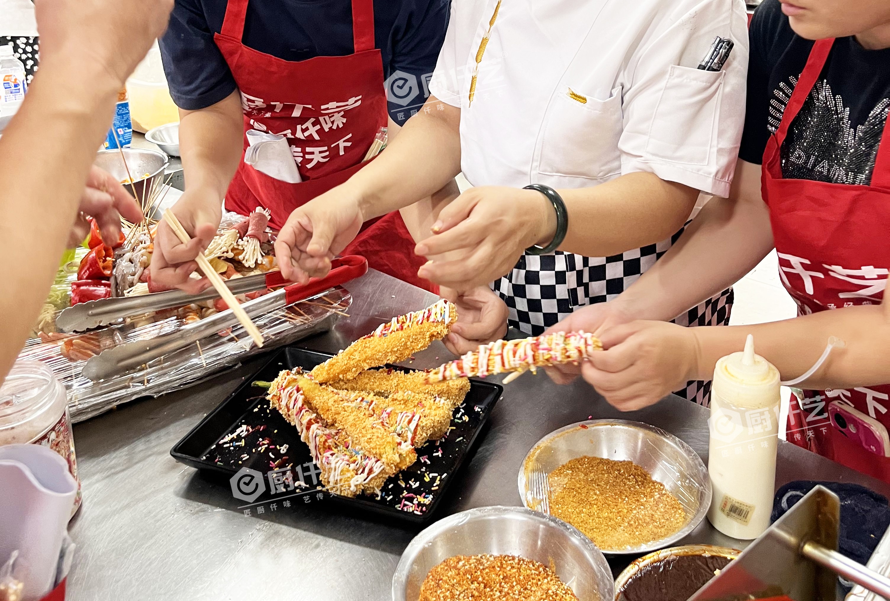 學(xué)炸串學(xué)費(fèi)價(jià)格表？不同收費(fèi)差在哪，想入行的人要先搞懂這些問題