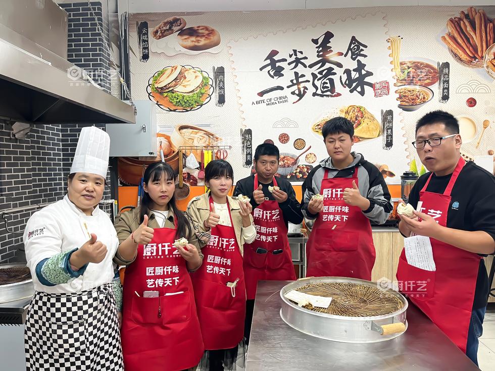 學(xué)早餐包子技術(shù)去哪里靠譜？想做早餐包子生意的人，這幾個關(guān)鍵點要提前了解